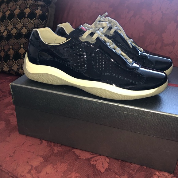 Men’s Prada’s - Picture 5 of 8